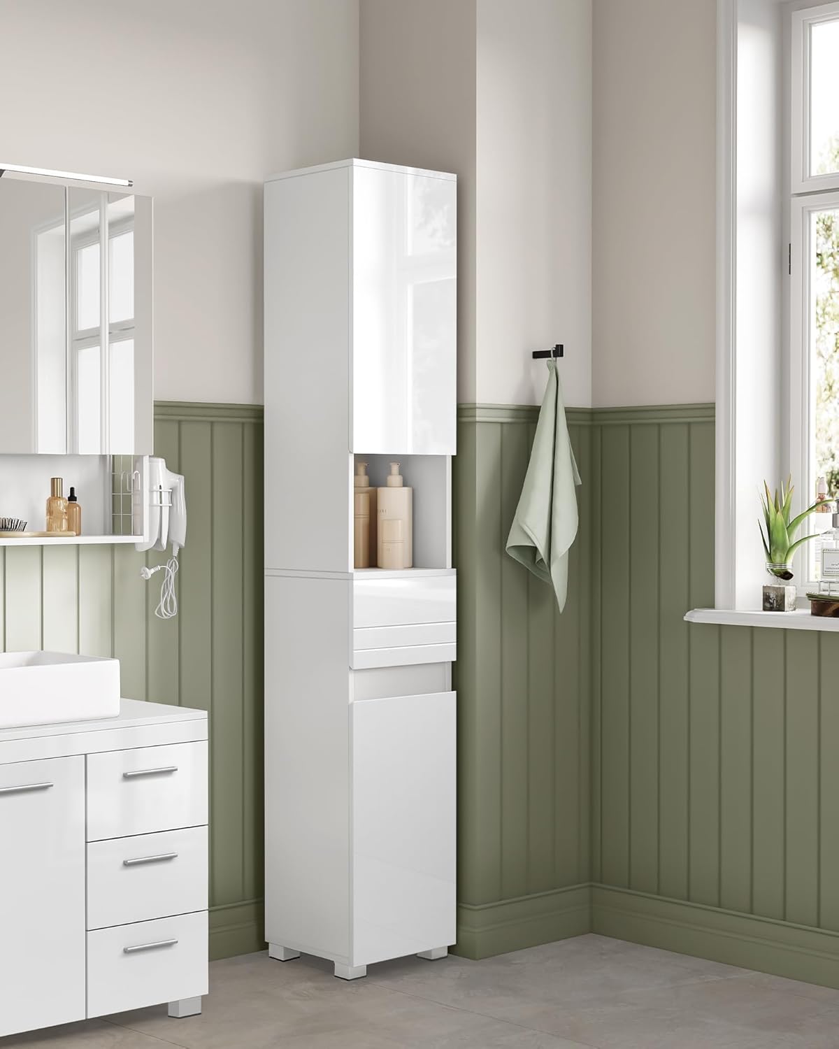VASAGLE Tall Bathroom Cabinet BBC560P31