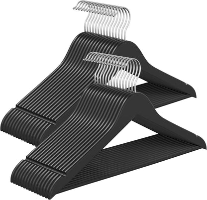 SONGMICS Slim Wooden Hangers
