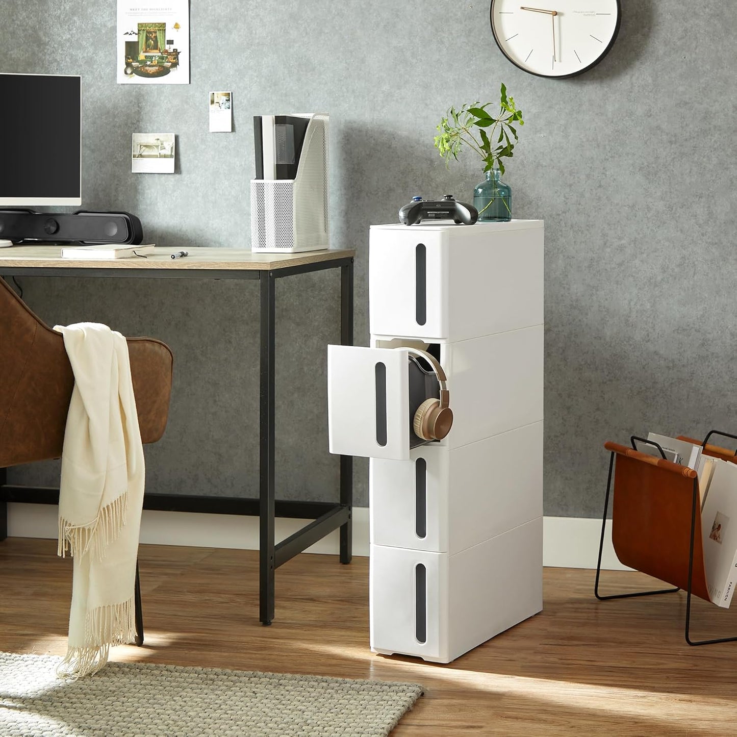 SONGMICS Storage Tower on Wheels KFR008G01